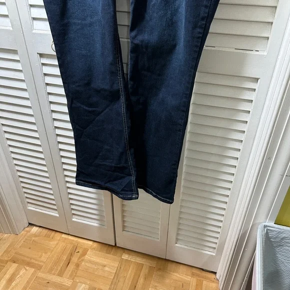 Blue Jeans by Democracy Size 18W Boot Cut - Picture 4 of 8